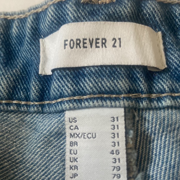 Forever 21 100 percent butterfly jean shorts - Picture 4 of 7